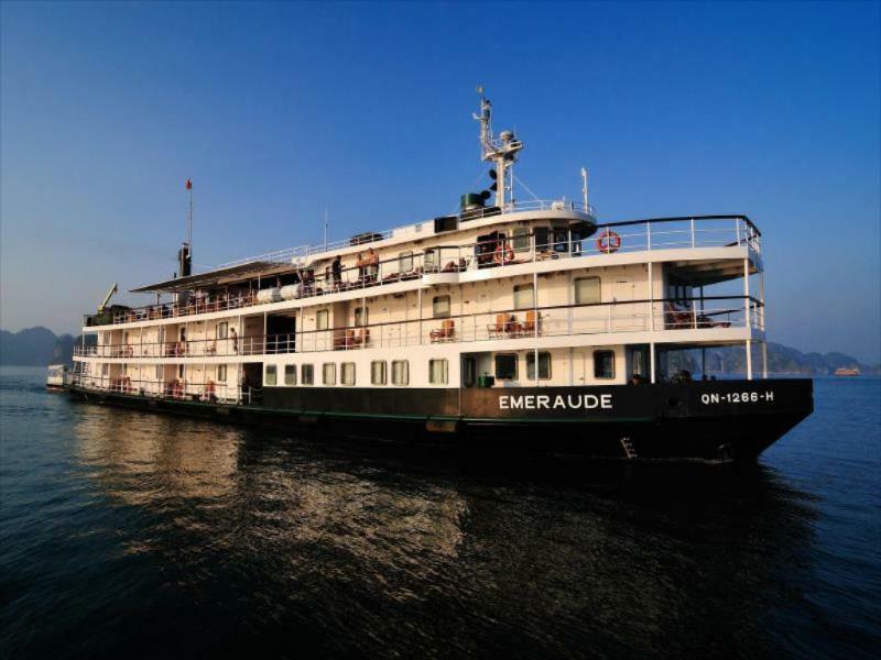 Отель Emeraude Classic Cruises Халонг Экстерьер фото